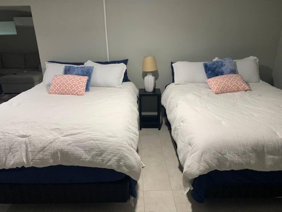 Stylish Basement Studio In Central El Paso - Very Spacious Екстер'єр фото