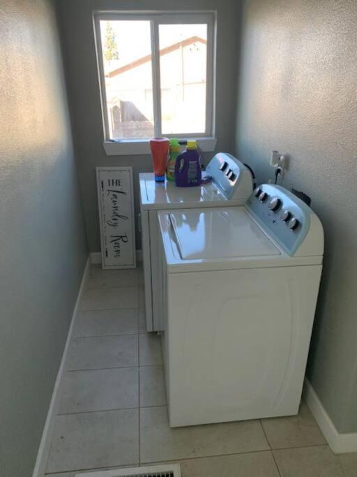 Stylish Basement Studio In Central El Paso - Very Spacious Екстер'єр фото